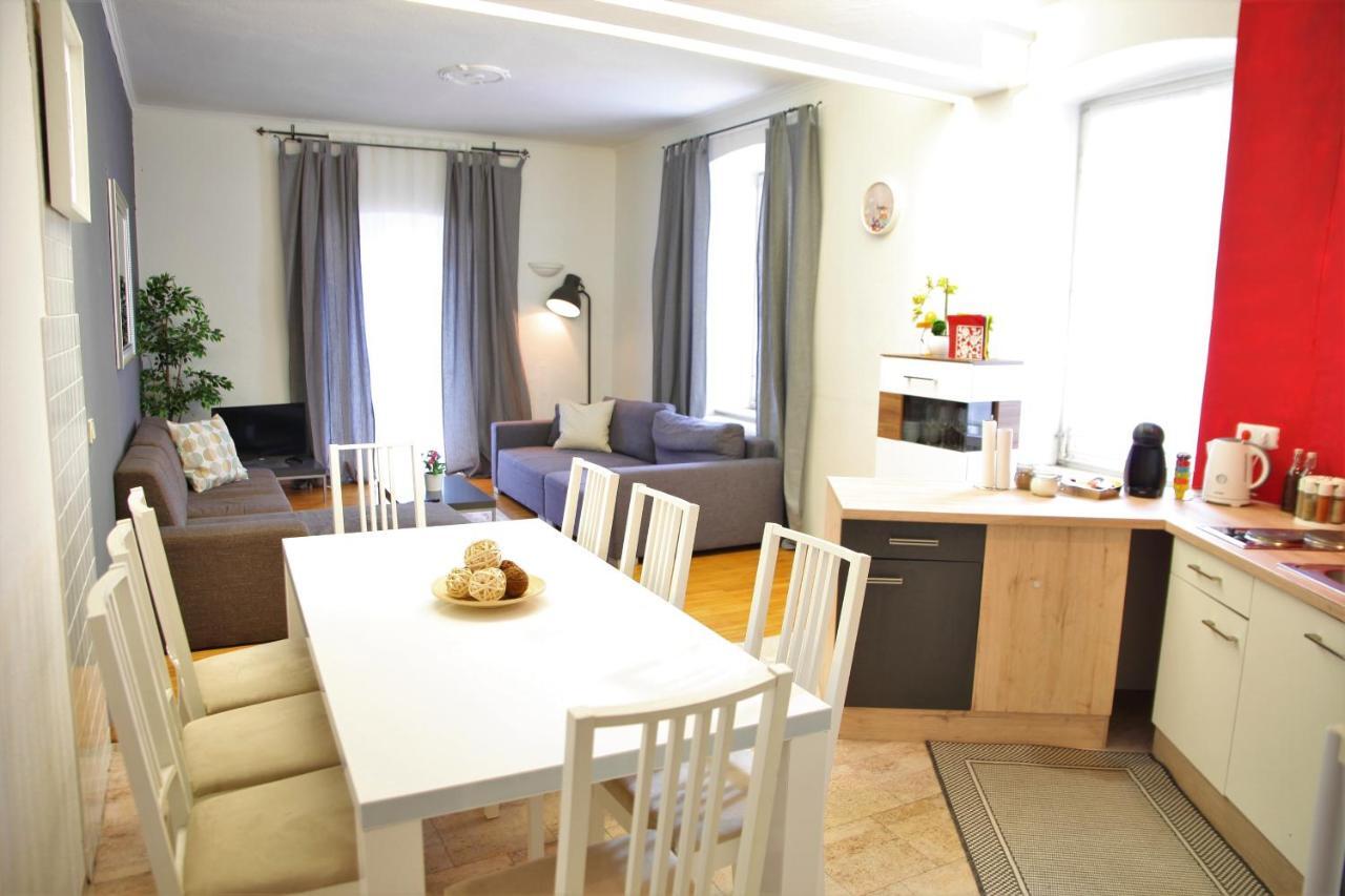 Spacious Apartment In The Heart Of Innsbruck Luaran gambar